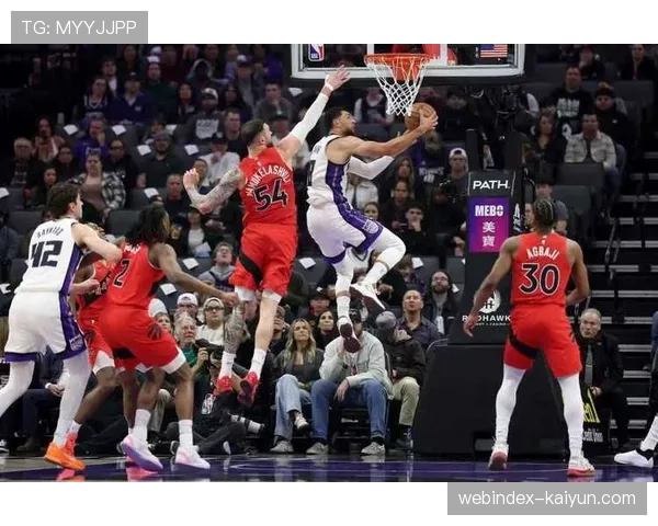 猛龙122-94狂胜雄鹿28分，巴恩斯30+10+5奎克利32分